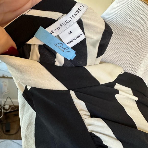 Diane von Furstenberg Freya Zebra-Print Drawstring Silk Dress DVF - Picture 6 of 15